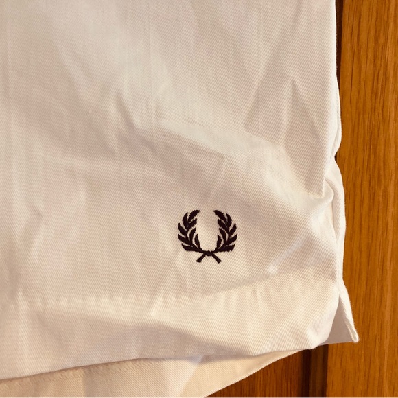 Vintage deadstock Fred Perry Men’s Tennis shorts. Size is 36” - Picture 10 of 10